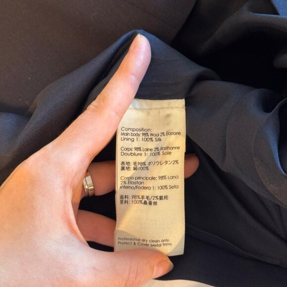 3.1 Phillip Lim Black Short Sleeve Peplum Top w/ Back Zipper(material 98% wool) - Picture 4 of 5